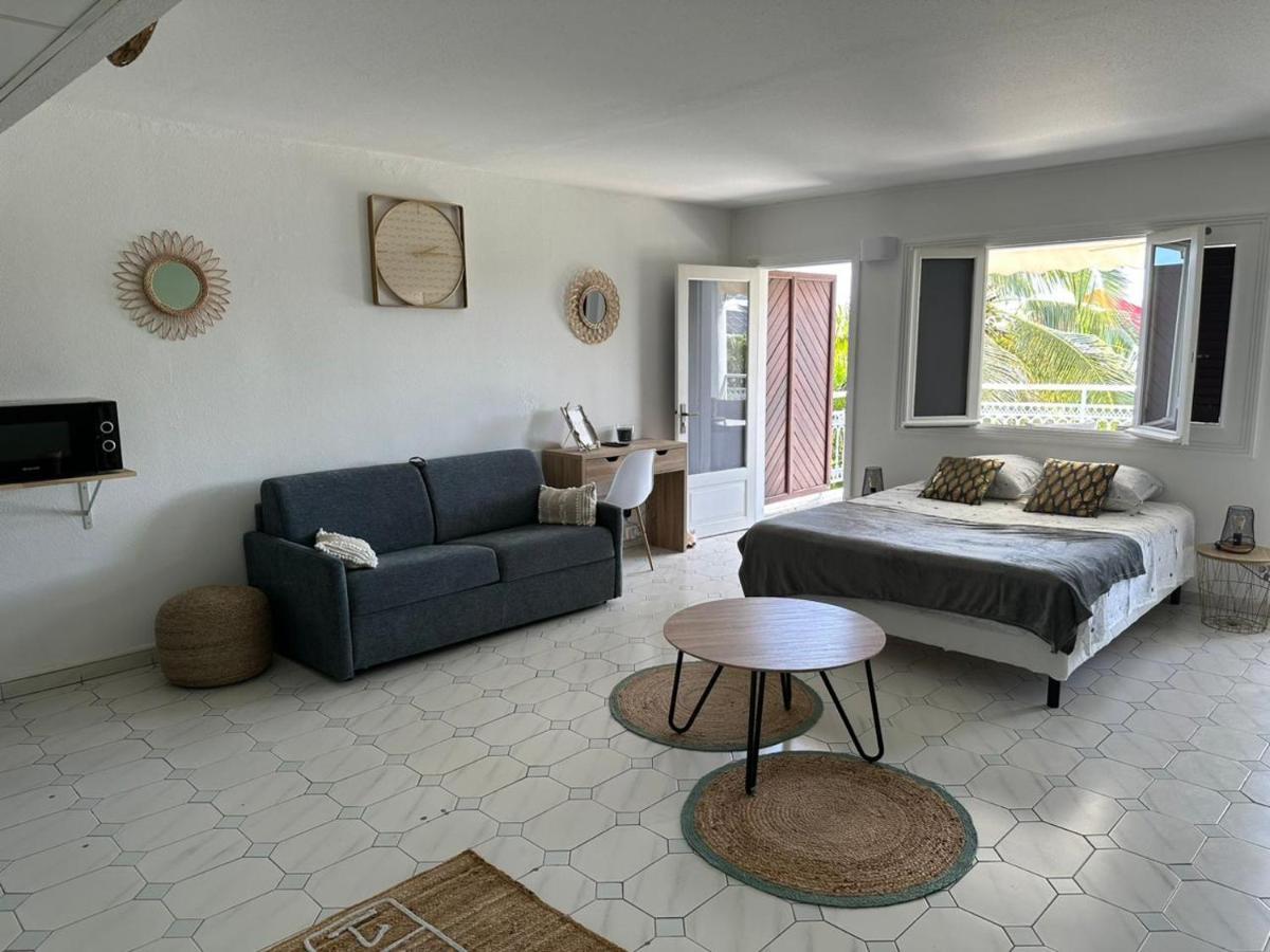 Grand Studio Zen Idealement Situe A Saint-Francois Avec Piscine Et Terrasse Exterior photo